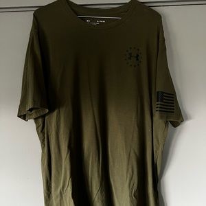 Never been worn UA shirt